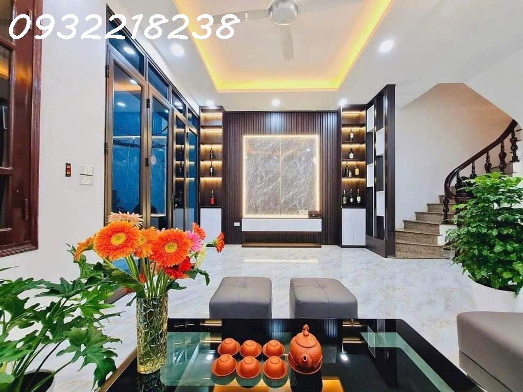 Bán nhà Mỹ Đình - 2 mặt thoáng sáng - nội thất hiện đại