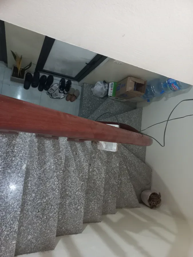 NHÀ DÂN XÂY CHO THUÊ-KINH DOANH  50m2 X 4 Tầng mặt tiền 6m X 12.5 Tỷ. 3