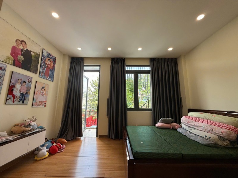 Bán nhà đuóng số 27 Hiệp Bình Chánh, Thủ Đức, 85m2, 3 tầng, 3PN, SH, Giá 12.3 tỷ. 4