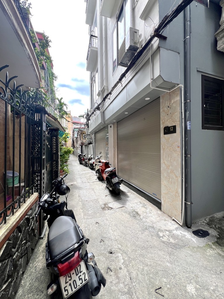Cần bán Nhà mặt tiền đường Kim Ngưu, Phường Thanh Lương, Diện tích 42m², Giá 13.8 Tỷ