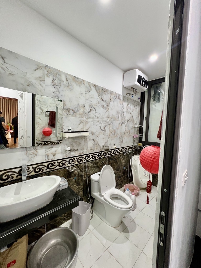 Cần bán Nhà mặt tiền đường Kim Ngưu, Phường Thanh Lương, Diện tích 42m², Giá 13.8 Tỷ 3