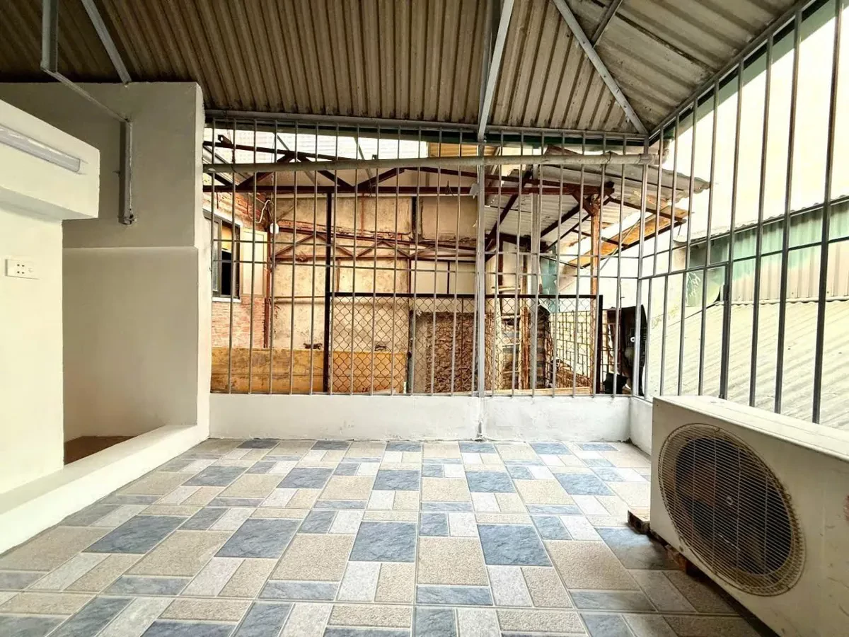 Bán Nhà Văn Chương 38m2.  4 tầng. mặt tiền 3m. giá 7.95 Tỷ Đống Đa Hà Nội 5