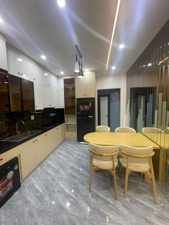 NHÀ ĐẸP THOÁNG NGÕ NÔNG Ngọc Thụy 42m2 X 4 Tầng 9 tỷ Long Biên Hà Nội.