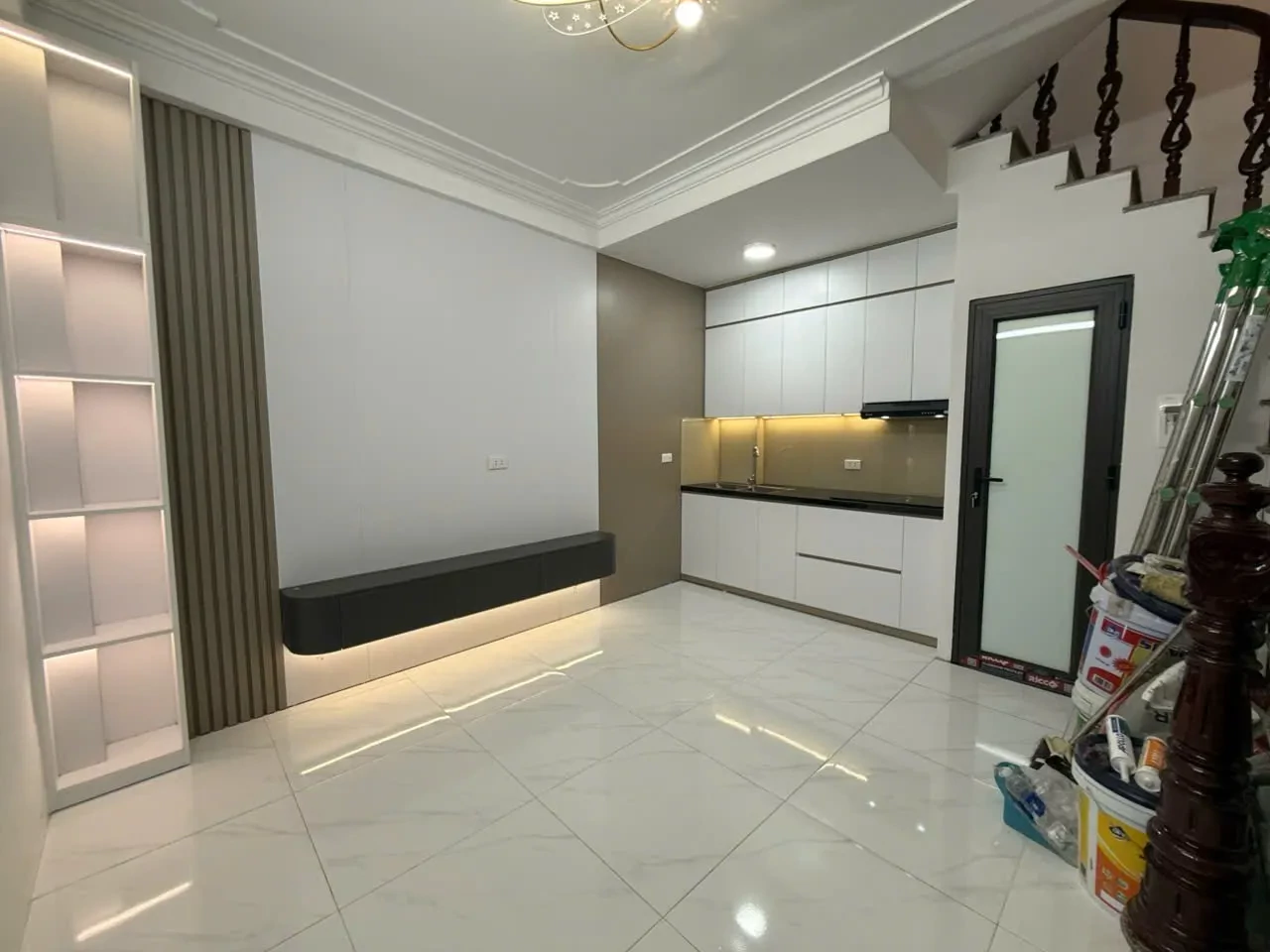 Bán Nhà Kim Ngưu 19m2. 5 tầng. mặt tiền 4m. giá 5.2 Tỷ Hai Bà Trưng Hà 5