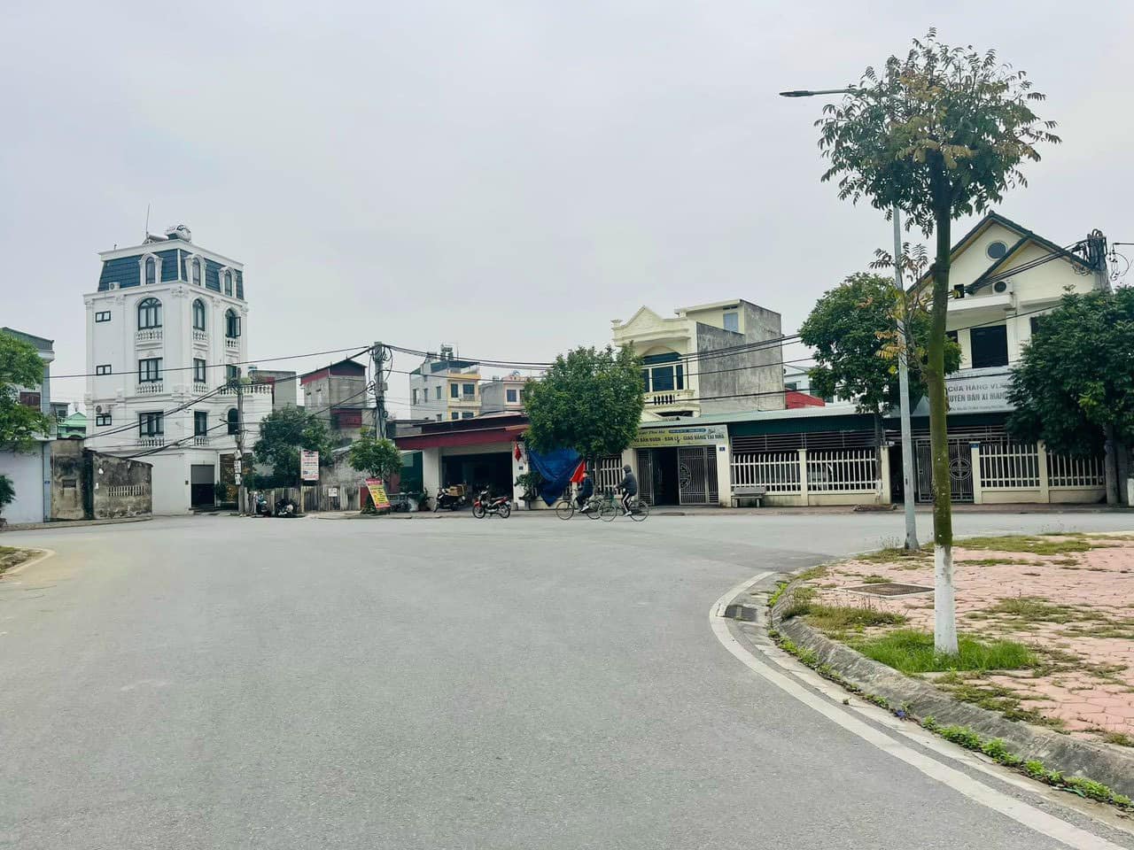 Bán 2 lô đất mặt đường KDC Trần Hưng Đạo, TP Hải Dương, 101.25m2, mt 5m, đường 17.5m 3