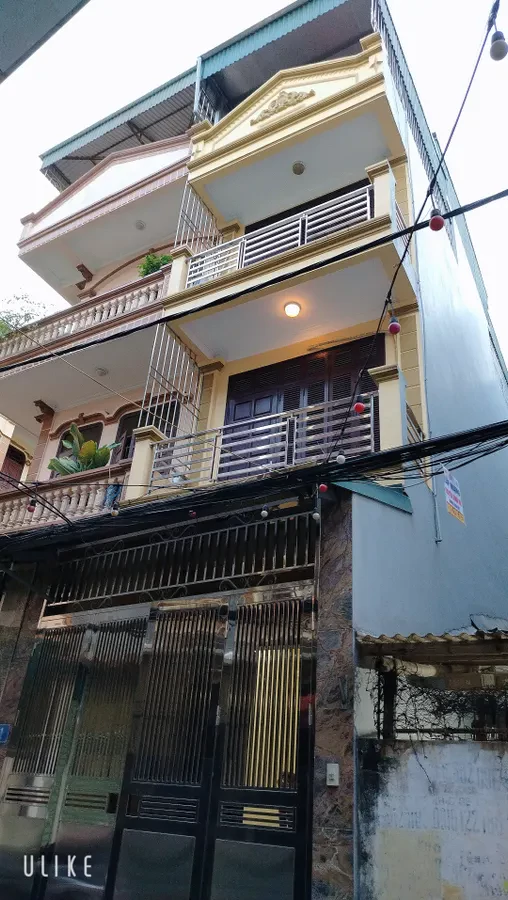 NHÀ ĐẸP DÂN XÂY NGÕ Ô TÔ 1 NHÀ RA MẶT PHỐ Ô Cách 50 m2 X 4 Tầng 13.8 tỷ Long Biên Hà Nội.