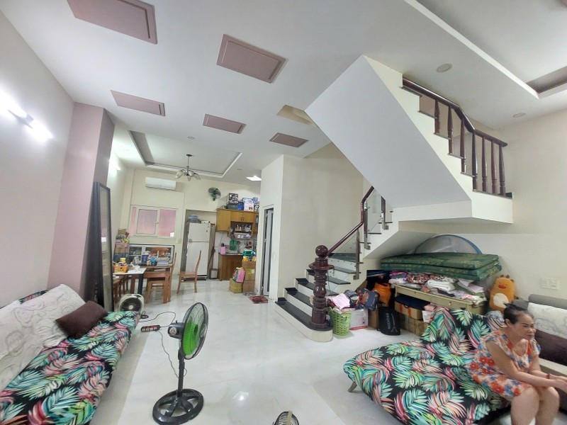 Bán nhà Quận 9, Tăng Nhơn Phú A, đường 339: 80m2, 3 tầng, 4PN, SH, 7.39 tỷ. 2