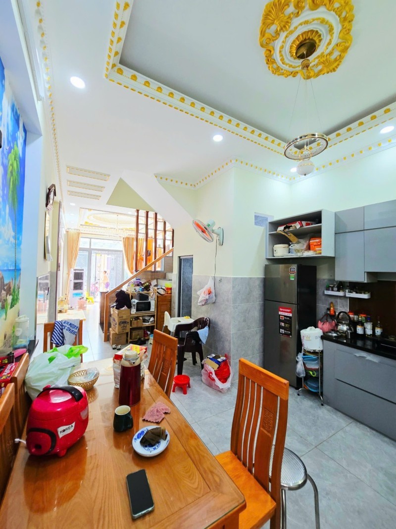 Bán nhà đường Lò Lu, Trường Thạnh, Q9. TP HCM, DT 60m2, 4 tầng, SH, 6.55  tỷ. LH: 0933125879 4