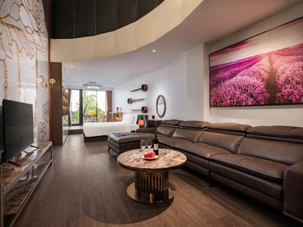 Tòa Apartment Mặt Phố Yên Hoa 10 Tầng View Hồ Tây 256M2 148 Tỷ Dòng Tiền Đỉnh 3