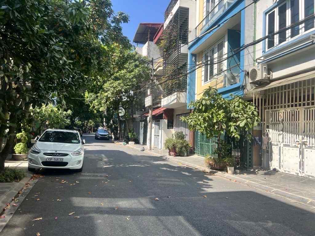 bán mảnh đất 2 thoáng, 76m, mặt tiền 7.6m, phân lô, vỉa hè , ôtô tránh 3