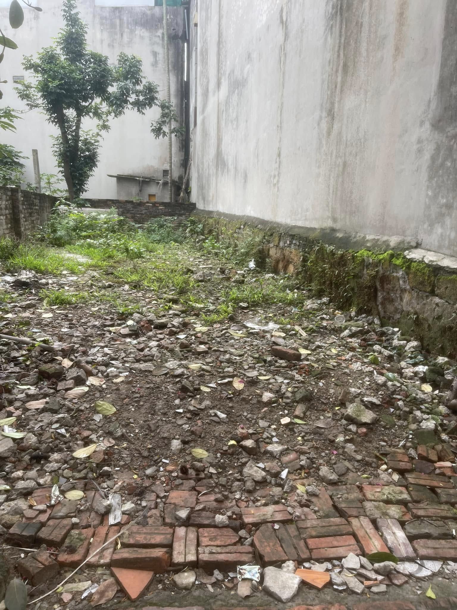 133TR/M2 ĐẤT-MẶT NGÕ THÔNG Ô TÔ TRÁNH-VỈA HÈ RỘNG-SỔ ĐỎ ĐẸP-THÚY LĨNH HOÀNG MAI 2