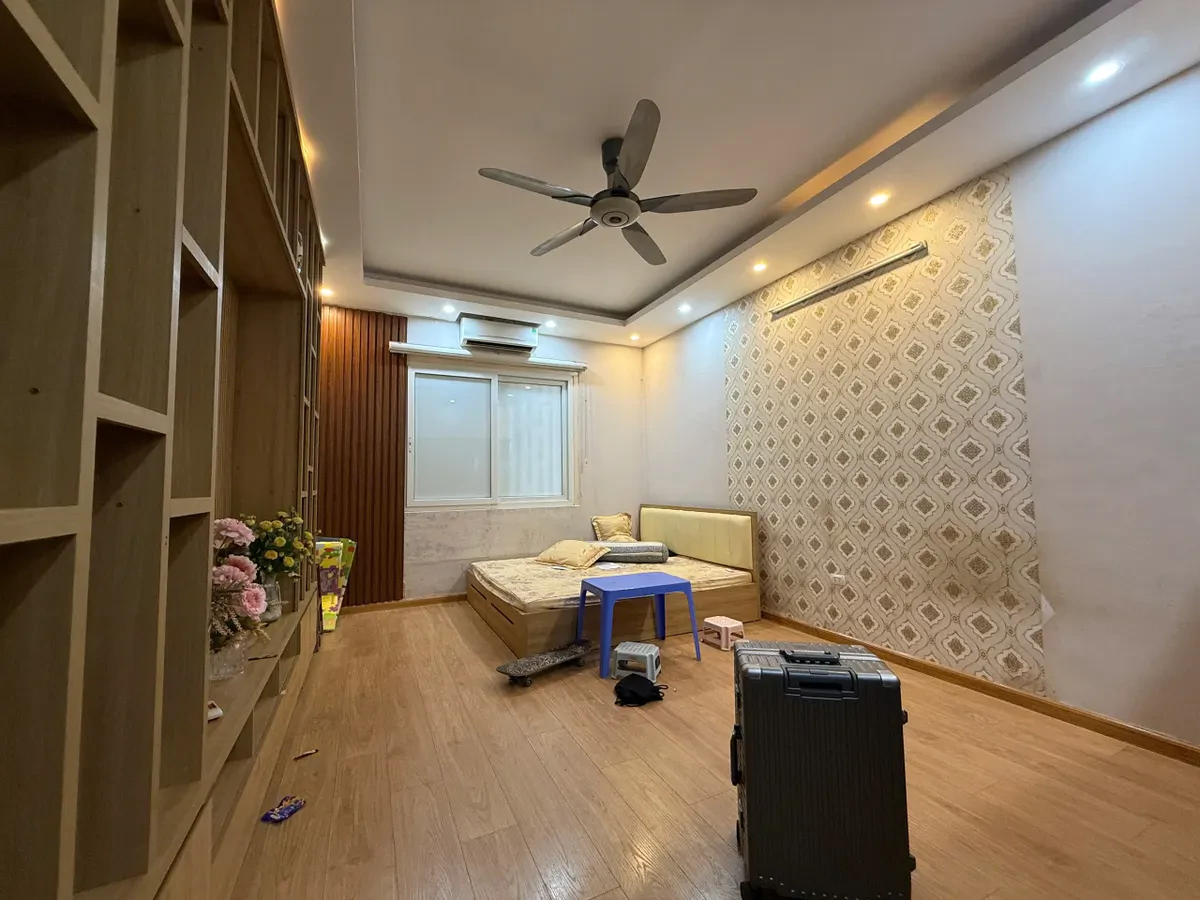 Bán Nhà Tây Sơn 25m2. 5 tầng. mặt tiền 4.1m. giá 7.98 Tỷ Đống Đa Hà Nội 2