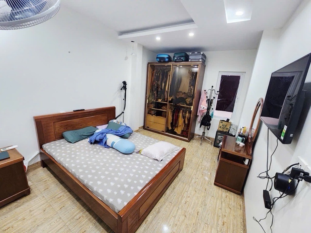 Cần bán Nhà mặt tiền đường Giải Phóng, Phường Phương Liệt, Diện tích 72m², Giá 19 Tỷ 4