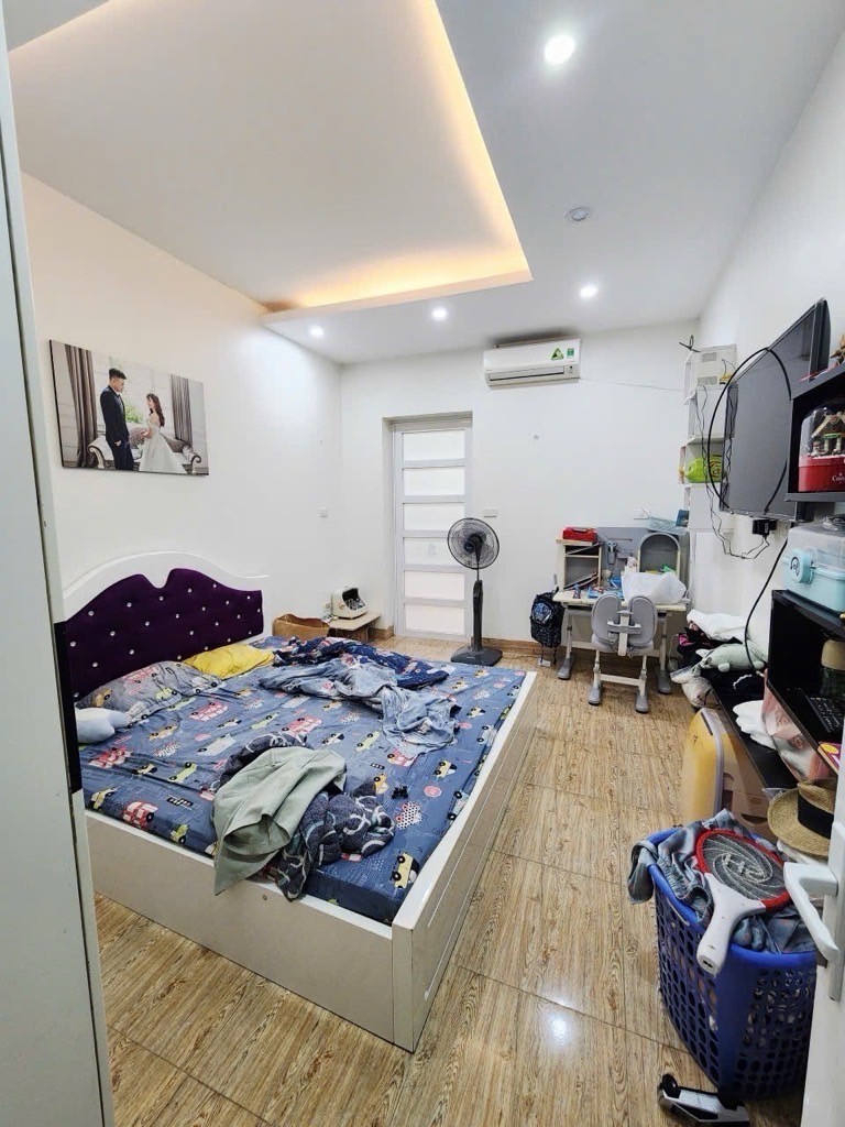 Cần bán Nhà mặt tiền đường Giải Phóng, Phường Phương Liệt, Diện tích 72m², Giá 19 Tỷ 5
