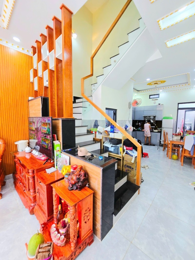 Bán nhà đường Lò Lu, Trường Thạnh, Q9. TP HCM, DT 60m2, 4 tầng, SH, 6.55  tỷ. LH: 0933125879 3