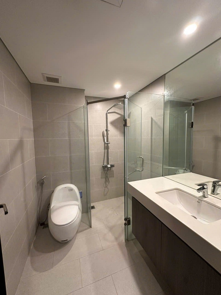 Cho thuê Căn hộ chung cư đường Tô Ngọc Vân, Phường Quảng An, Diện tích 100m², Giá 23.4 Triệu 5