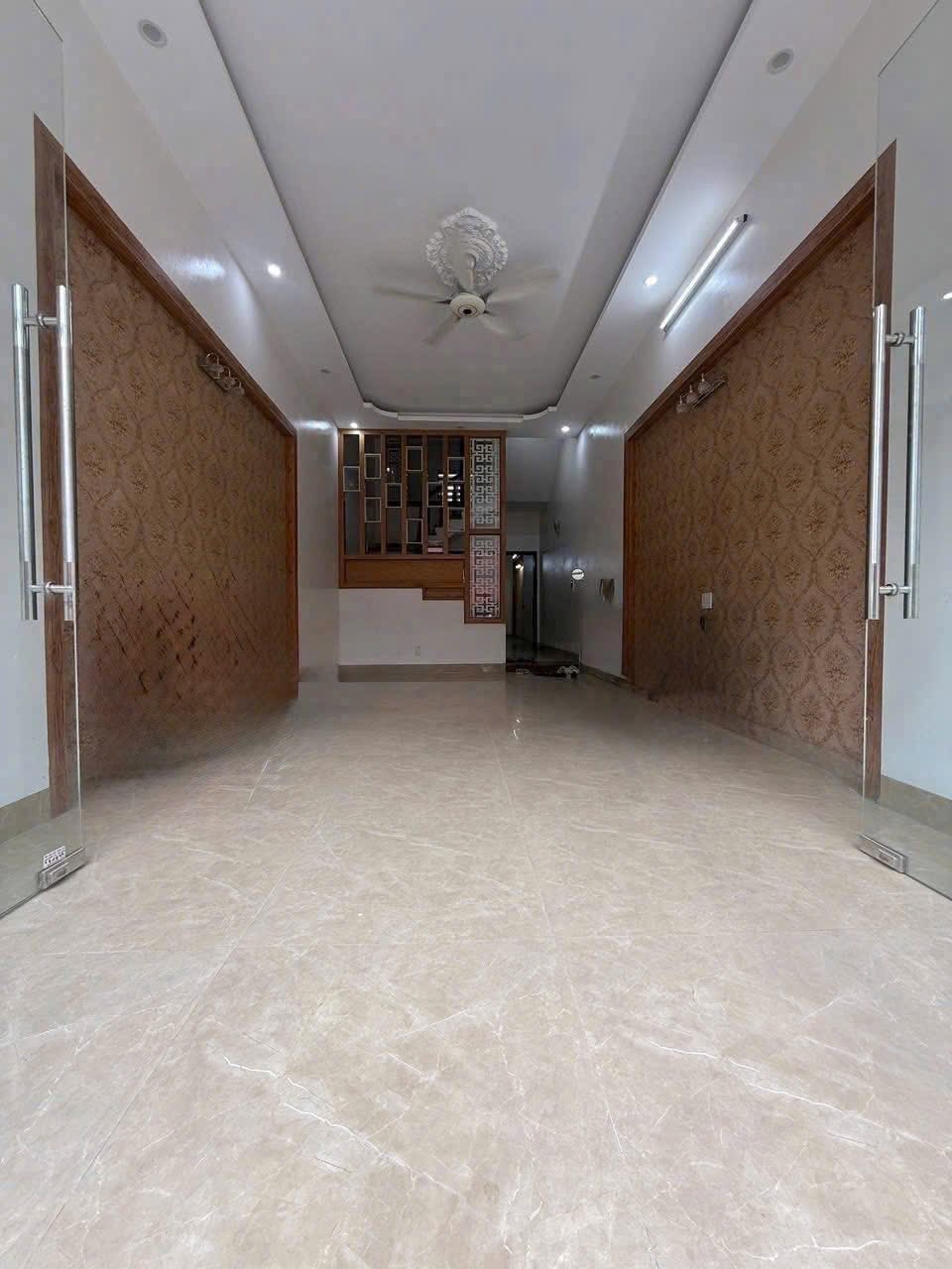 Bán căn nhà 3 tầng ngõ thông oto khu Tân Kim, TP Hải Dương, 69.2m2, mt 4m, 3 ngủ, 4.25 tỷ 6