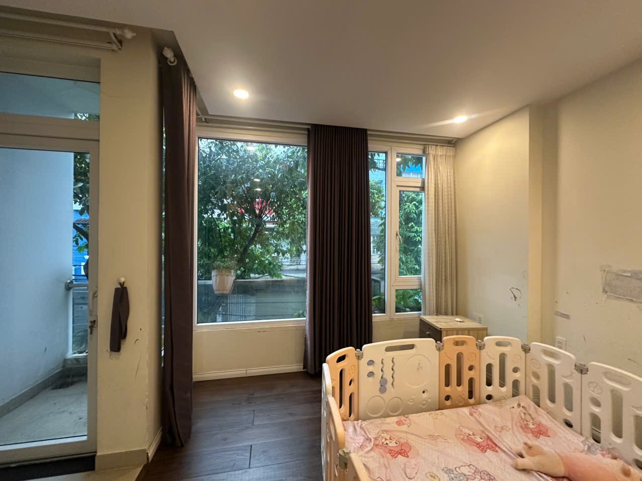 Cho thuê Nhà mặt tiền dự án Dự án Sông Đà,6m x 18m trệt 2 lâu,3PN, Giá 20 Triệu/tháng