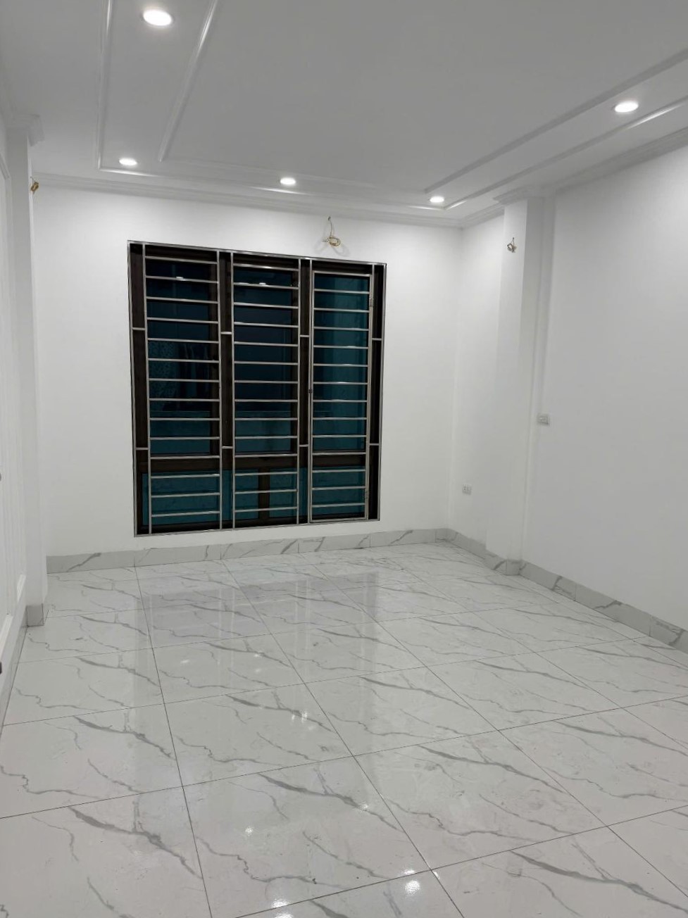 Cần bán Nhà mặt tiền Phường Phúc Đồng, Long Biên, Diện tích 90m², Giá 28.5 Tỷ 5