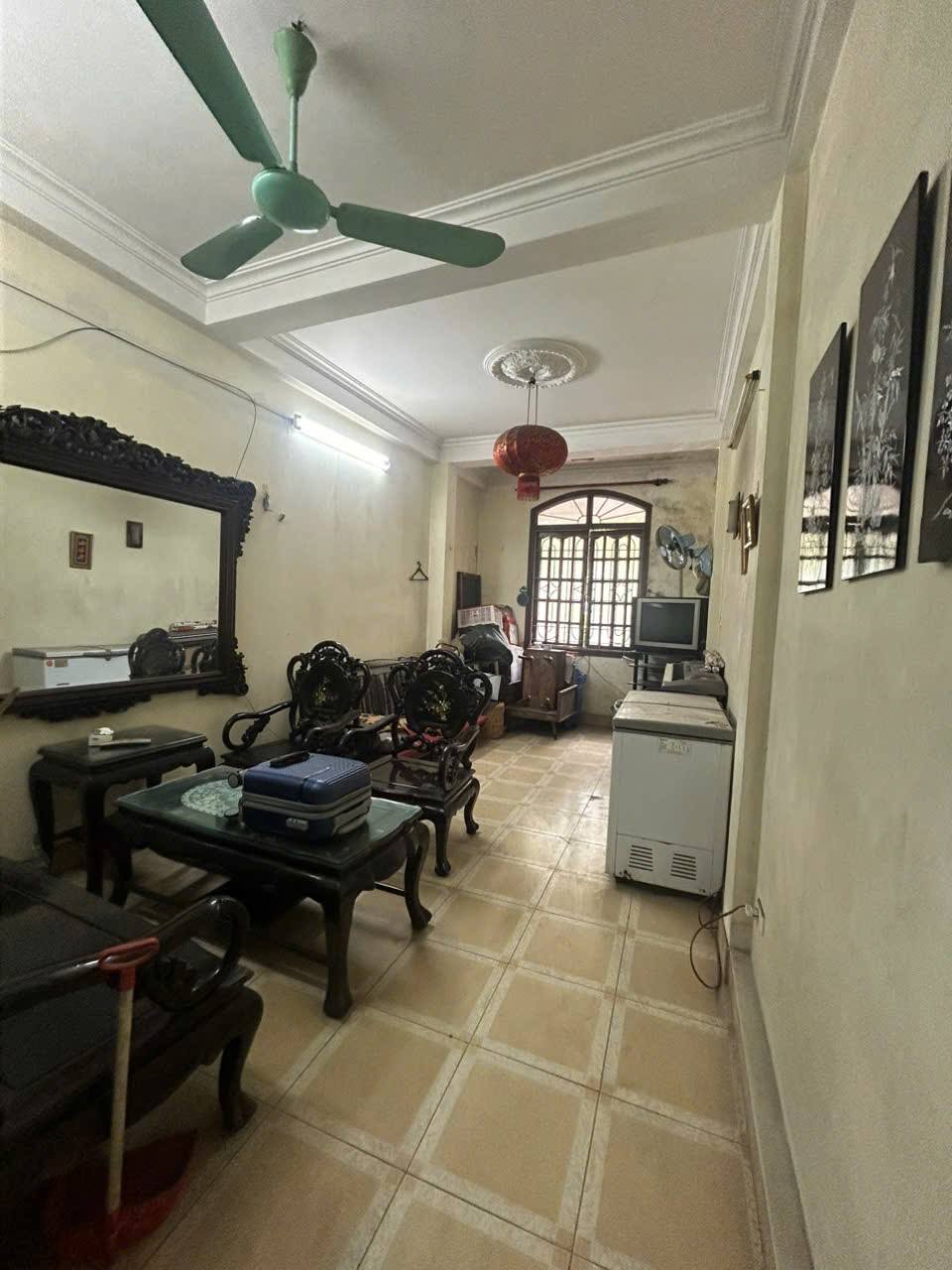 BÁN NHÀ-MẶT PHỐ ĐƯỜNG THÀNH HOÀN KIẾM-TT PHỐ CỔ-VỈA HÈ-40M 5T-KINH DOANH NGÀY ĐÊM