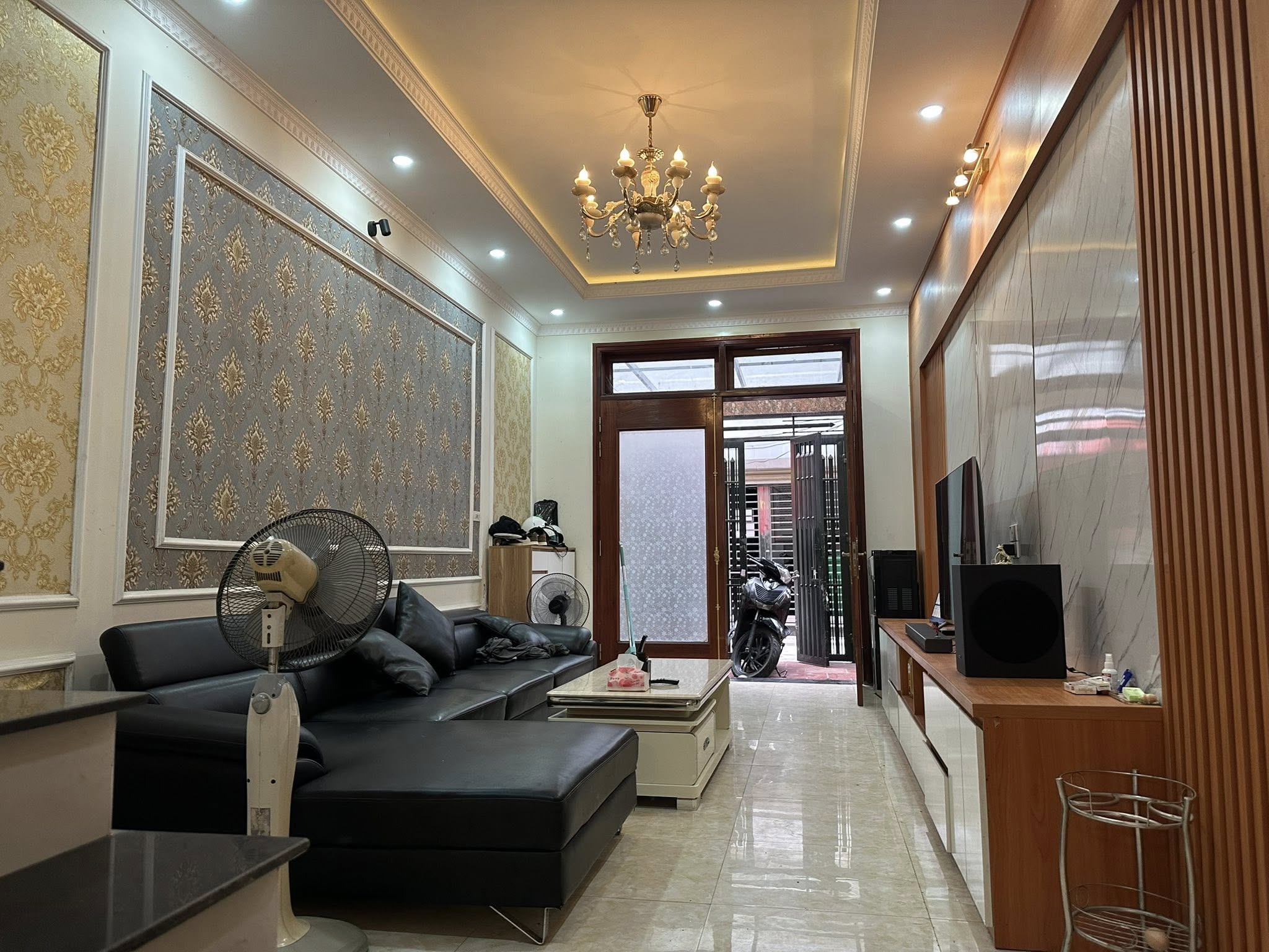 BÁN NHÀ THANH XUÂN, GẦN OTO, TRƯỜNG, CHỢ, TRẠM, DT63M2 5 TẦNG, 2 THOÁNG CHỈ 14.X TỶ 4