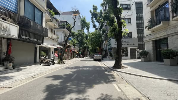 CƠ HỘI CÓ 1-0-2: mặt phố lý nam đế - 90m2 - 65 tỷ - sổ đỏ vuông vắn