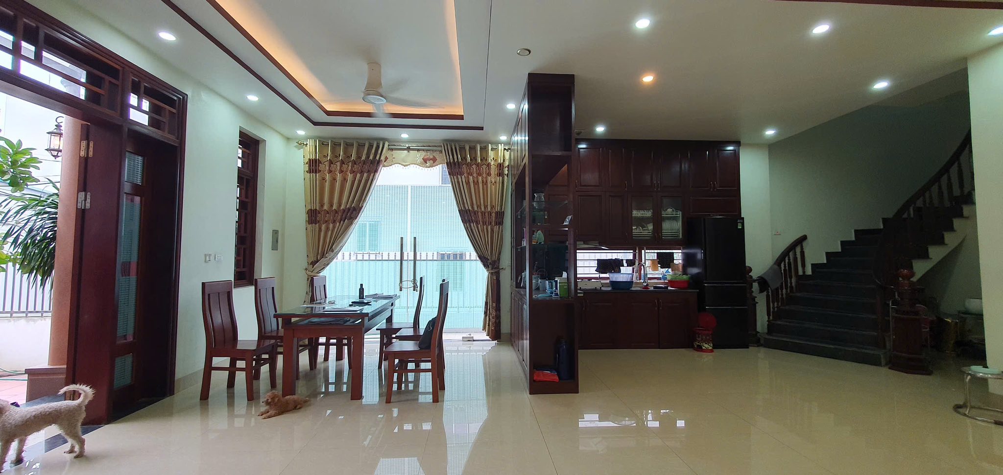 CẦN BÁN-NHÀ DÂN XÂY-BÁT KHỐI LONG BIÊN-ÔTÔ VÀO NHÀ-130M 2T-MẶT TIỀN RỘNG-TIỆN ÍCH