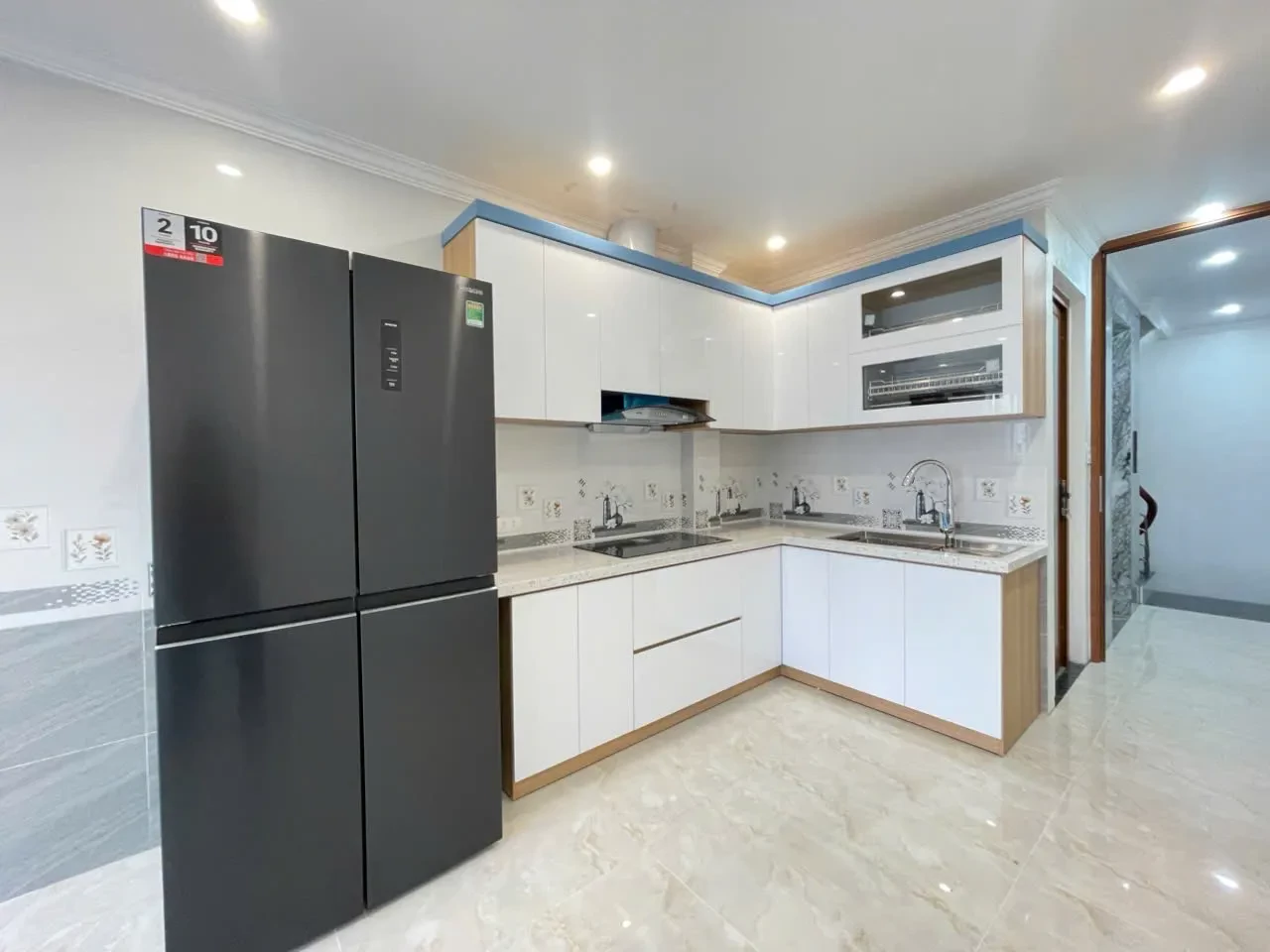 Bán Nhà Tây Kết 30/46m2. 6 tầng. mặt tiền 3m. giá 13.6 tỷ Hai Bà Trưng Hà Nội 2
