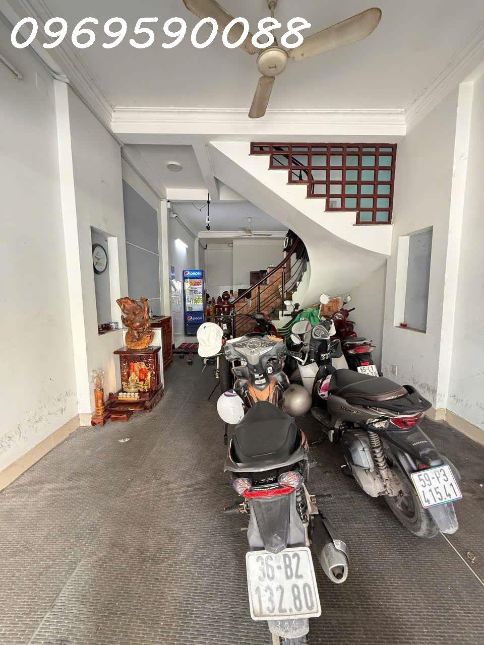 Nhà Tân Sơn Nhì, Q.TP 60m2 (4x15) 4T 5PN đang cho thuê 25tr/t  chỉ 10 tỷx 2