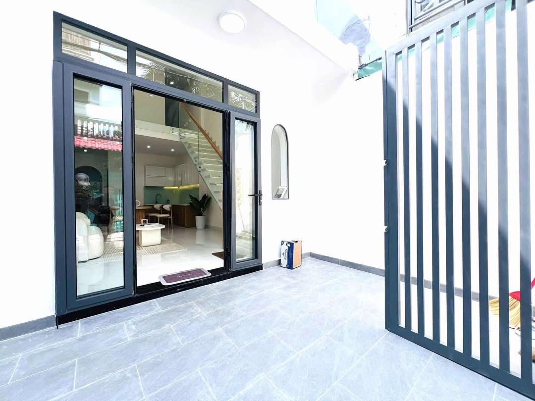 NHÀ 2 TẦNG ĐÚC MỚI TINH 64M2, HXH THÔNG. GẦN TRƯỜNG VÕ TRƯỜNG TOẢN ĐƯỜNG HT45, TÂN THỚI HIỆP. QUẬN 4