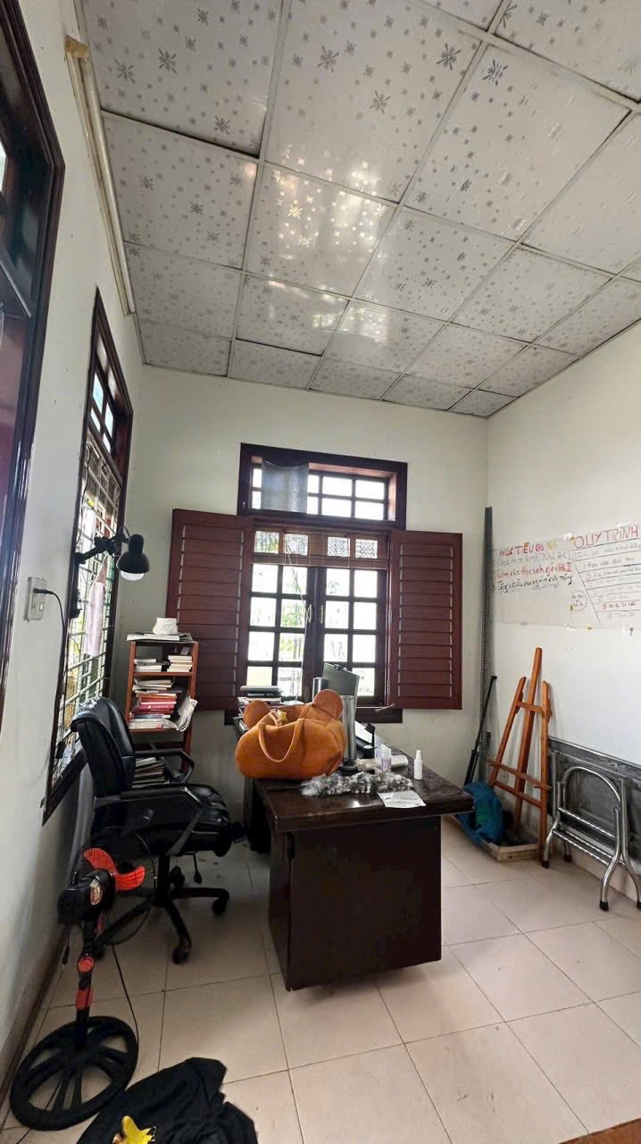 Bán nhà 3 tầng đường Định Cư, Phường Tân Lập, TP. Nha Trang. Giá 6.5 tỷ 4