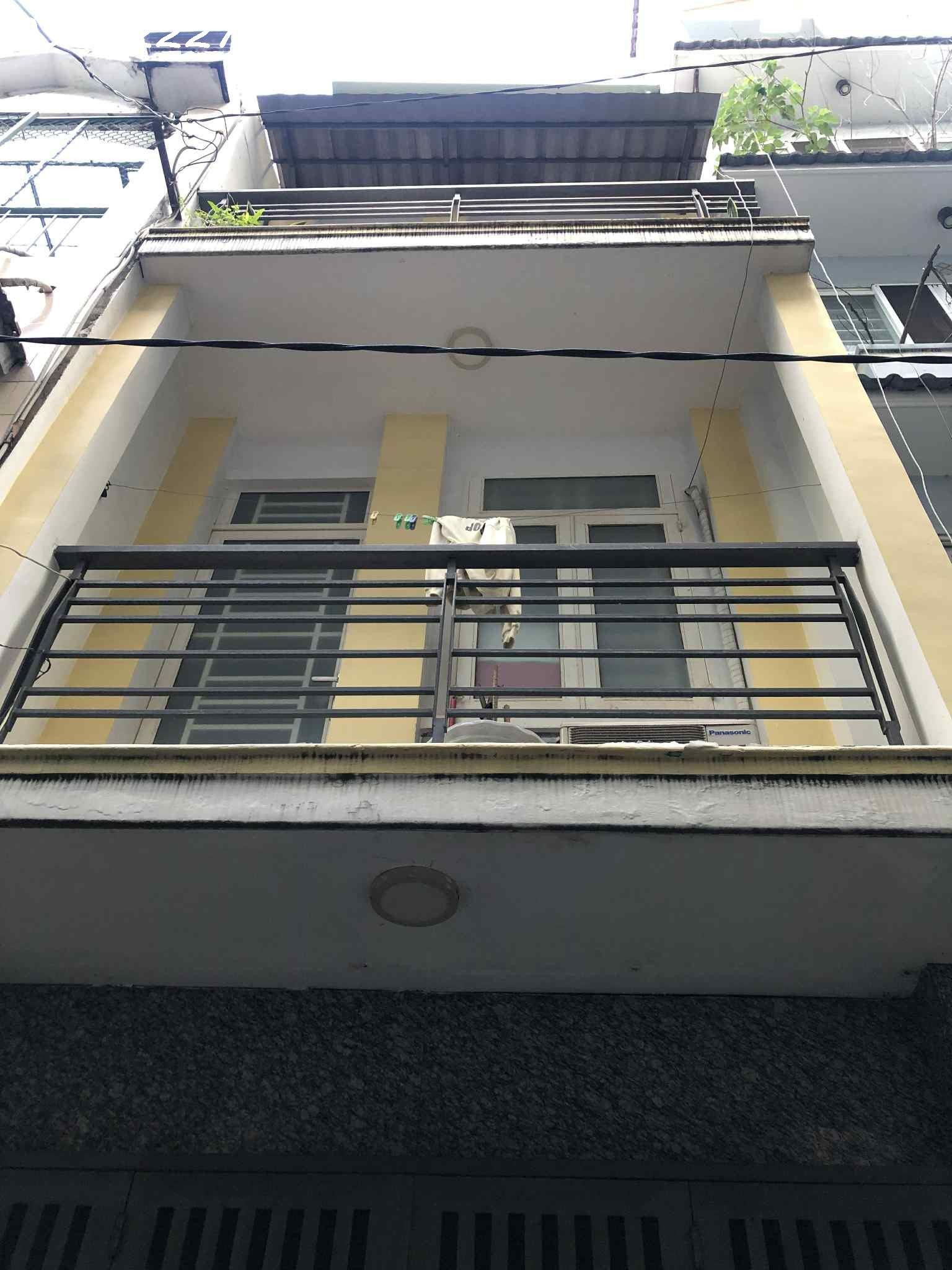 BÁN NHÀ NGUYỄN THIỆN THUẬT - P2 - XE HƠI ĐẾN CỬA - HÀNG HIẾM Q3 - 3.2X6.8M- 4 TẦNG - 3PN.MT 138 2