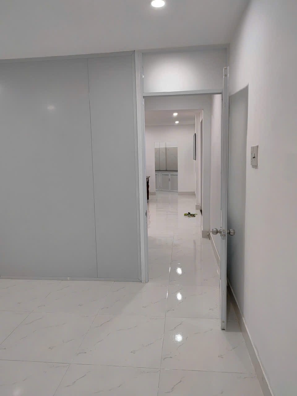 BÁN NHÀ CĂN GÓC 2 TẦNG HẺM PHƯỚC LONG GIÁ 2ty450 4
