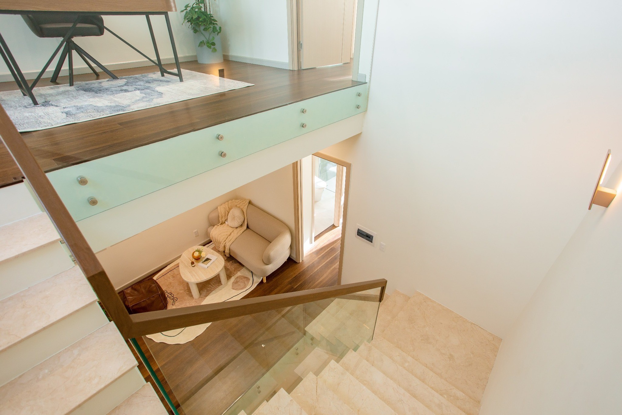 Cần bán Nhà mặt tiền đường 826C 1 trệt 2 lầu cách Phú Mỹ Hưng 18 phút chỉ 1 tỷ 3 nhận nhà giá rẻ 6