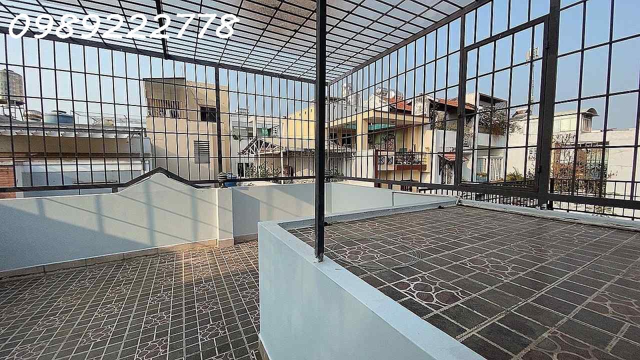 BÁN NHÀ ĐẶNG VĂN NGỮ- P10- XE HƠI NGỦ TRONG NHÀ - NGANG KHỦNG HƠN 5M - 1 XẸC THẲNG TẮP - CÁCH MẶT 5