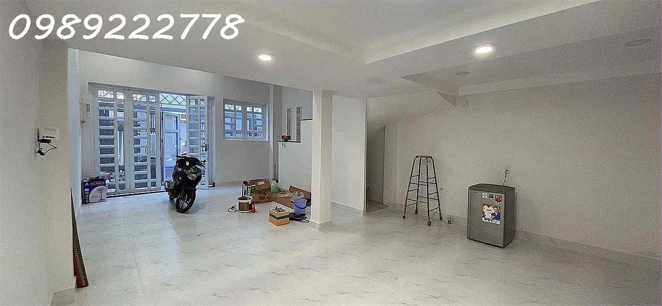 BÁN NHÀ ĐẶNG VĂN NGỮ- P10- XE HƠI NGỦ TRONG NHÀ - NGANG KHỦNG HƠN 5M - 1 XẸC THẲNG TẮP - CÁCH MẶT 4