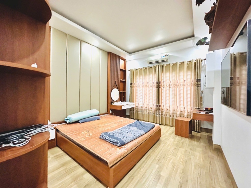 Nhà Phố Trung Kính, ô tô vào nhà, KD thuận tiện. Nhà 6 tầng - 6 ngủ - DT 60m2 - Giá nhỉnh 22 Tỷ 3