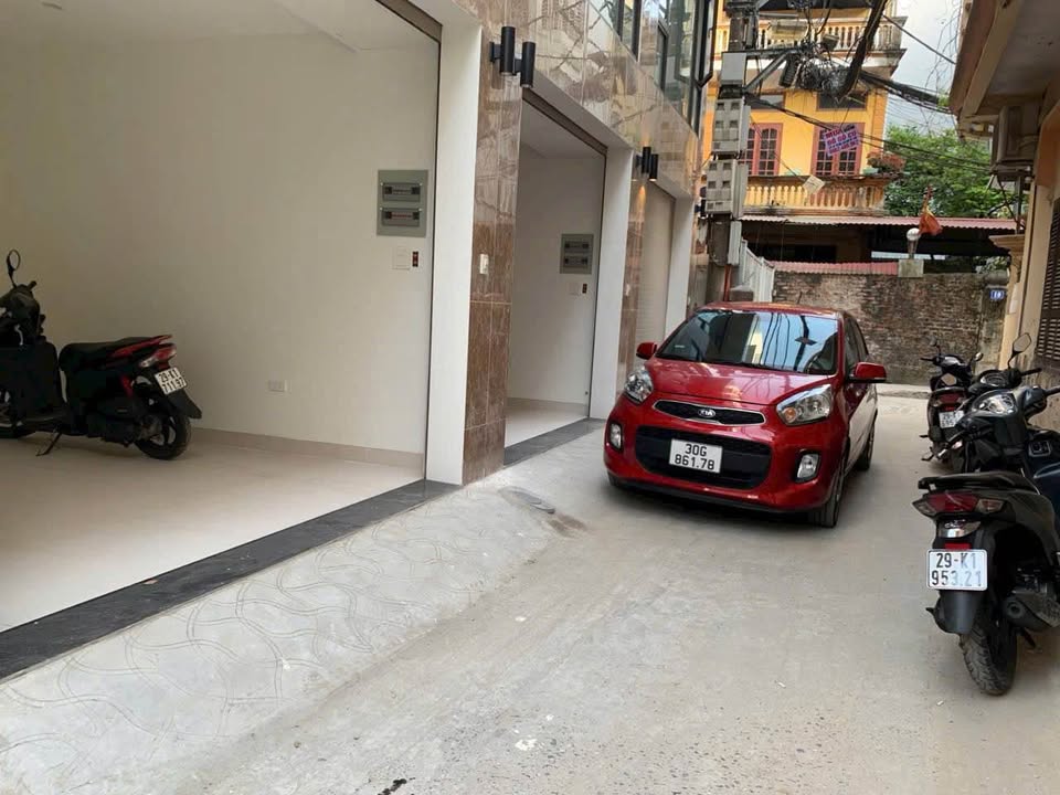 BÁN NHÀ NGỌC THỤY – THANG MÁY – Ô TÔ VÀO NHÀ – FULL NỘI THẤT CHỈ 10,95 TỶ 2