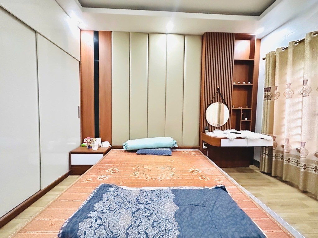 Nhà Phố Trung Kính, ô tô vào nhà, KD thuận tiện. Nhà 6 tầng - 6 ngủ - DT 60m2 - Giá nhỉnh 22 Tỷ 2