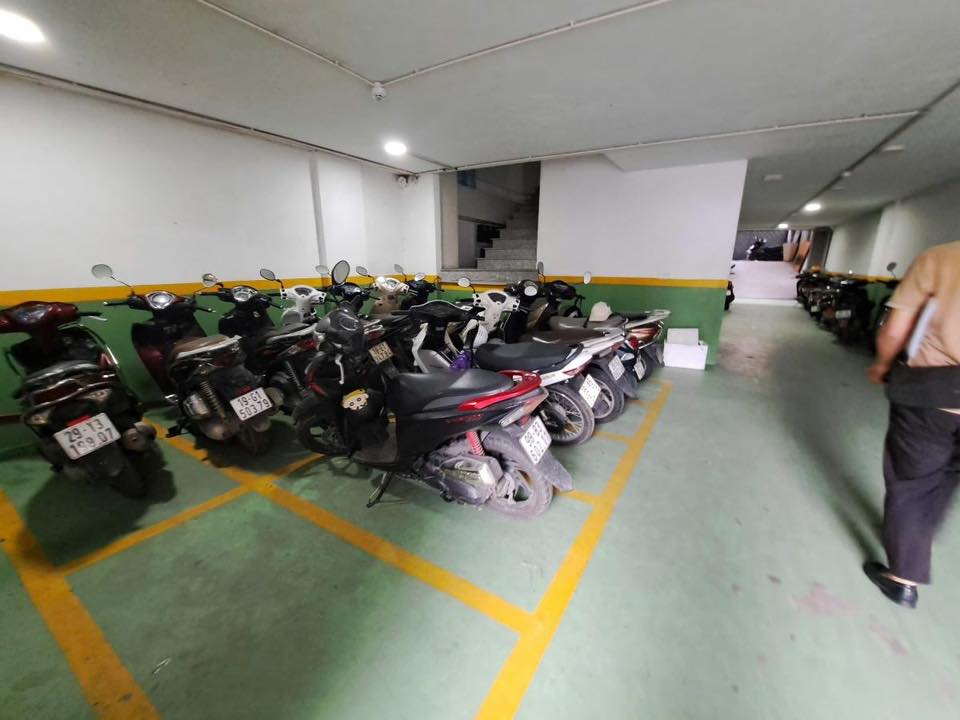 SIÊU MẶT PHỐ - VỊ TRÍ KIM CƯƠNG - VIEW TRỌN MẶT HỒ LINH ĐÀM - VỈA HÈ ĐÁ BÓNG RỘNG NHẤT HÀ NỘI. 5