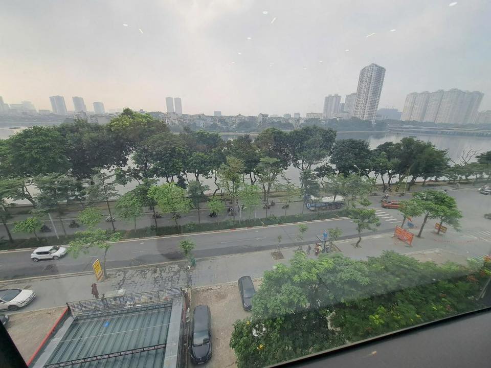 SIÊU MẶT PHỐ - VỊ TRÍ KIM CƯƠNG - VIEW TRỌN MẶT HỒ LINH ĐÀM - VỈA HÈ ĐÁ BÓNG RỘNG NHẤT HÀ NỘI. 4
