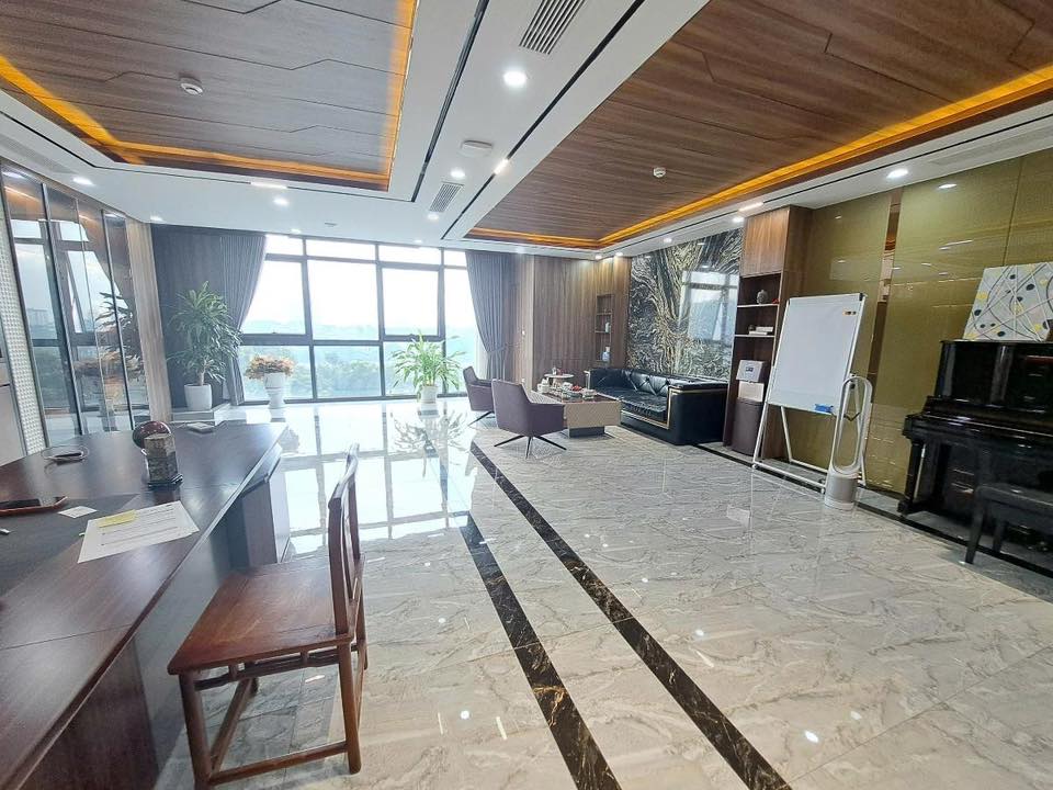 SIÊU MẶT PHỐ - VỊ TRÍ KIM CƯƠNG - VIEW TRỌN MẶT HỒ LINH ĐÀM - VỈA HÈ ĐÁ BÓNG RỘNG NHẤT HÀ NỘI. 2