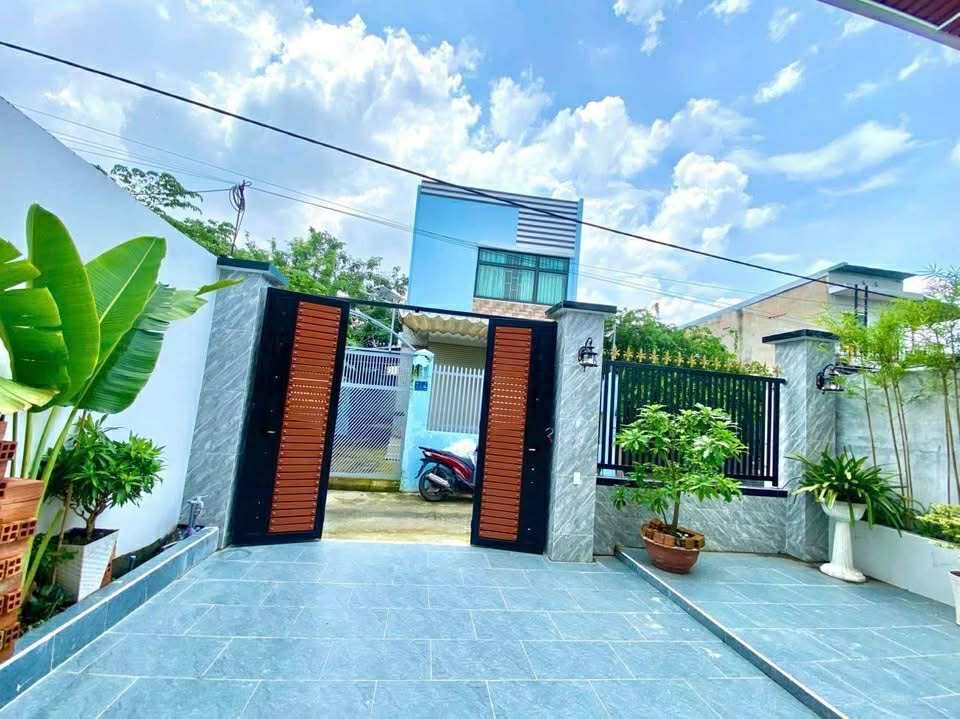 BIỆT THỰ MINI MỚI HOÀN THIỆN 105M2 HẺM Ô TÔ ĐẬU CỬA GẦN CHỢ HÓC MÔN. 2
