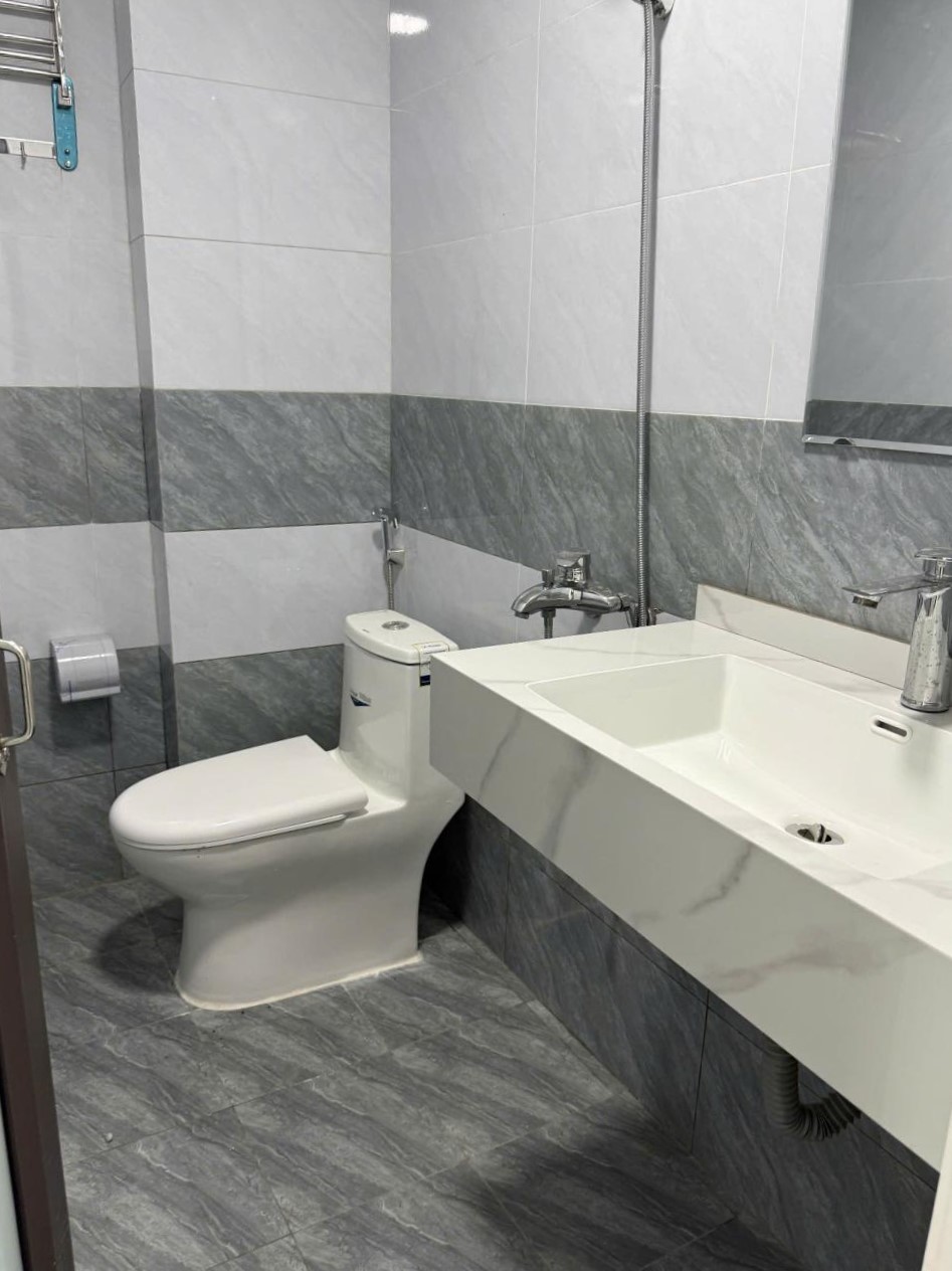 Cần bán Nhà mặt tiền Phường Phúc Đồng, Long Biên, Diện tích 90m², Giá 28.5 Tỷ 6