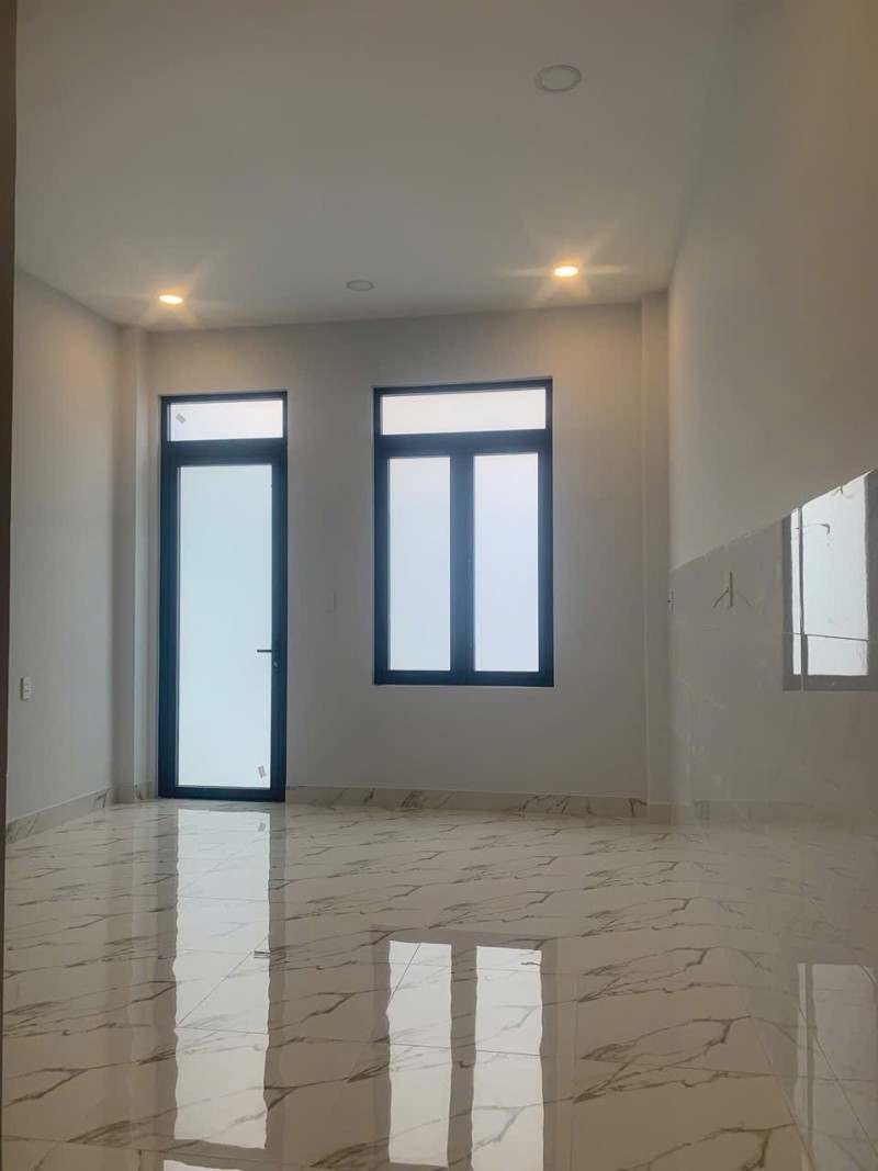 Bán nhà đường Lê Văn Thịnh, P . Cát Lái, TP HCM. 3 tầng. DT 124m2, sổ hồng. Giá 9.5 tỷ. 5