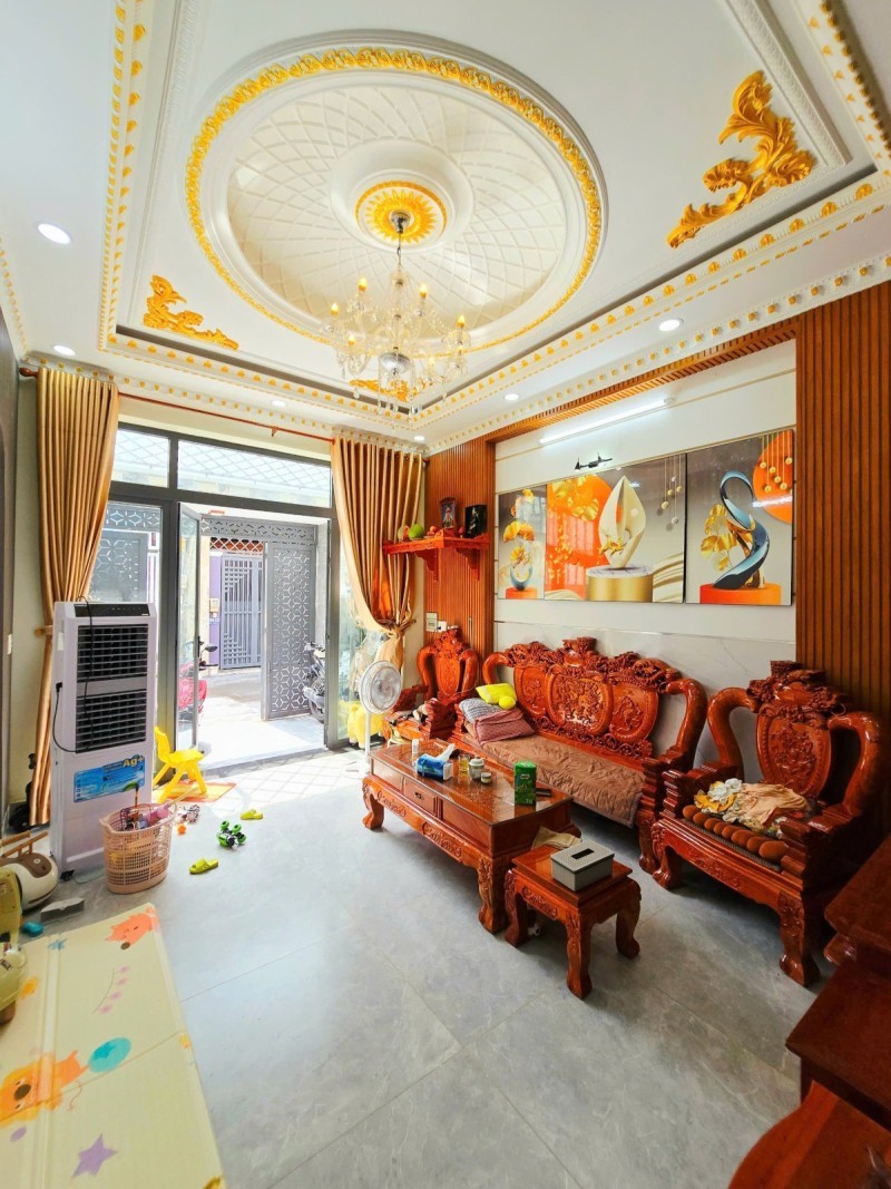 Bán nhà đường Lò Lu, Trường Thạnh, Q9. TP HCM, DT 60m2, 4 tầng, SH, 6.55  tỷ. LH: 0933125879 2