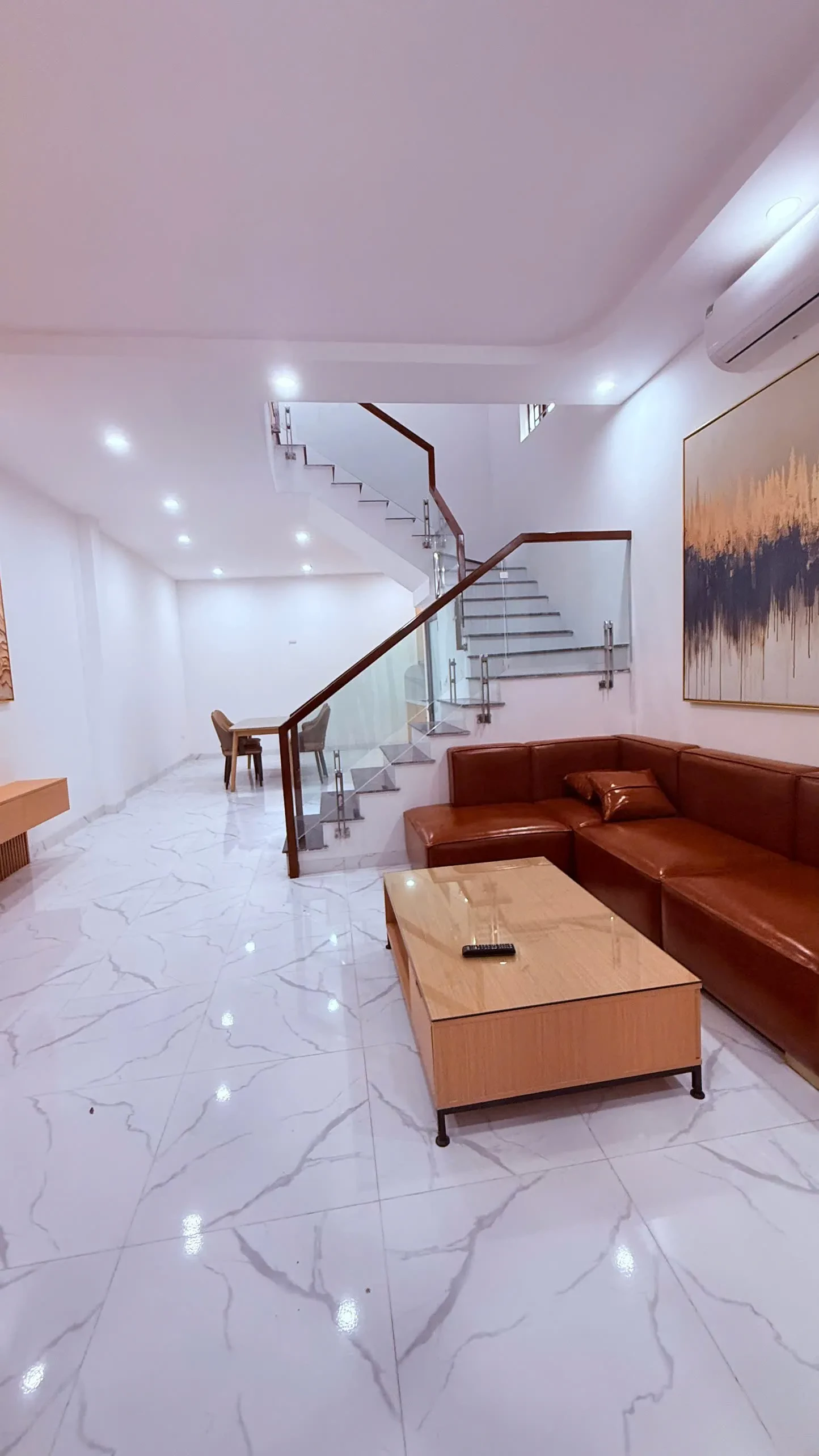 Bán Nhà Hoàng Hoa Thám 58m2. 3 tầng. mặt tiền 4.9m. giá  8.6 tỷ Ba Đình Hà Nội 5
