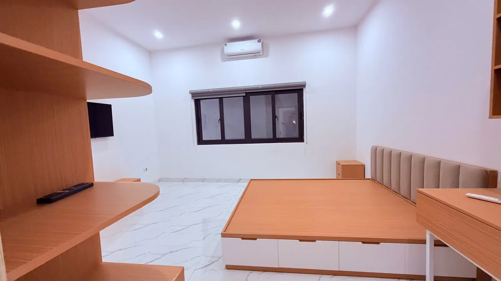 Bán Nhà Hoàng Hoa Thám 58m2. 3 tầng. mặt tiền 4.9m. giá  8.6 tỷ Ba Đình Hà Nội 3