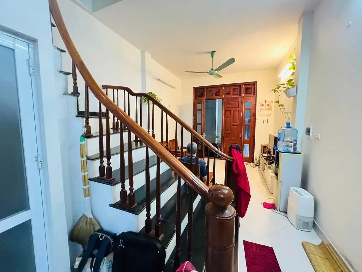 Bán Nhà Đội Cấn 44/46m2.  4 tầng. mặt tiền 3.7m. giá 10.5 tỷ Ba Đình Hà Nội 2