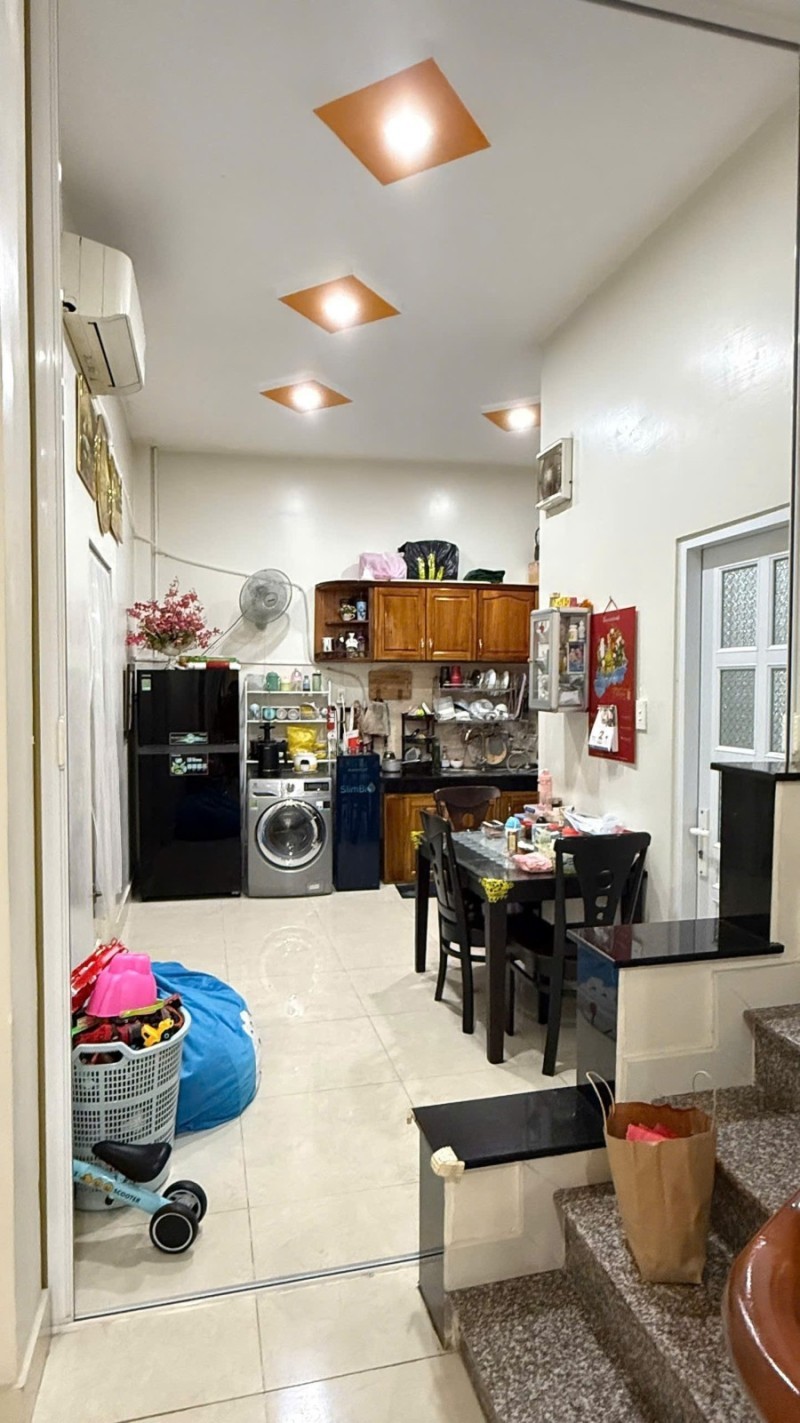 Bán nhà đường Số 2, P. Tăng Nhơn Phú B, Thủ Đức, TP HCM,  DT 60m2, 2 tầng, 2PN. Sổ hồng riêng, giá 3